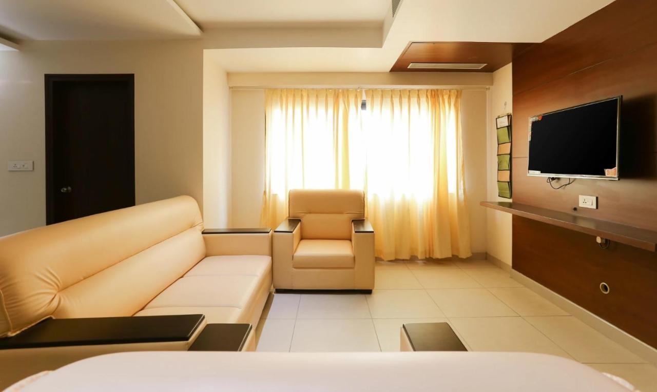 Venkys Stay Inn Udupi Bagian luar foto